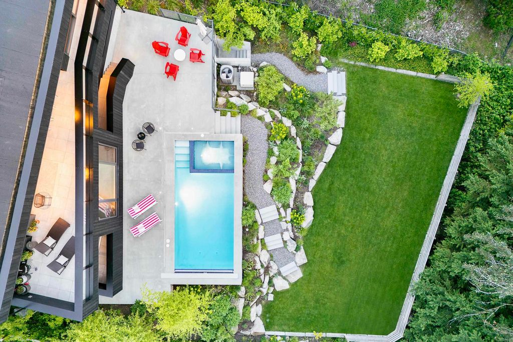 listing image 1103907498824224369