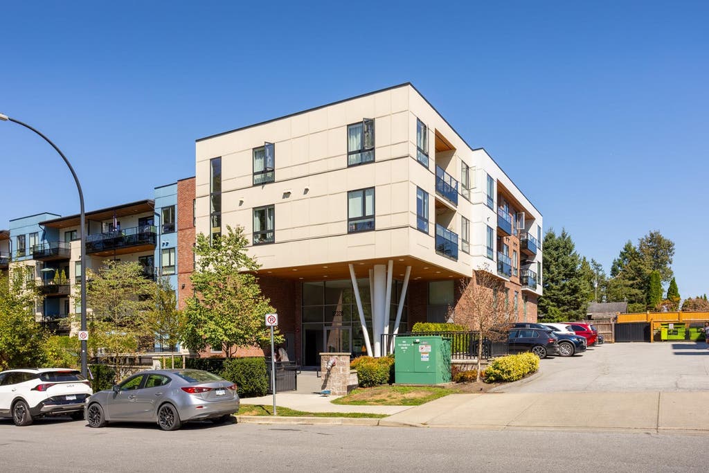 Photo of 12320 222 Street #307, Maple Ridge, BC V2X 3K8 (MLS # R3155008)