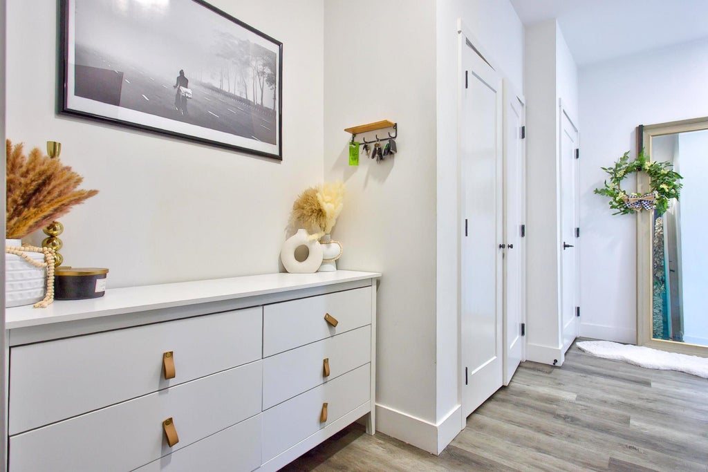 Photo of 12320 222 Street #307, Maple Ridge, BC V2X 3K8 (MLS # R3155008)