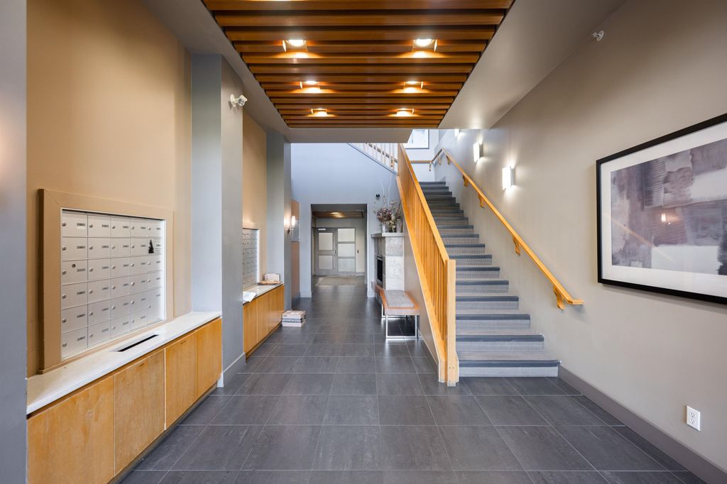 listing image 1107097417644893473