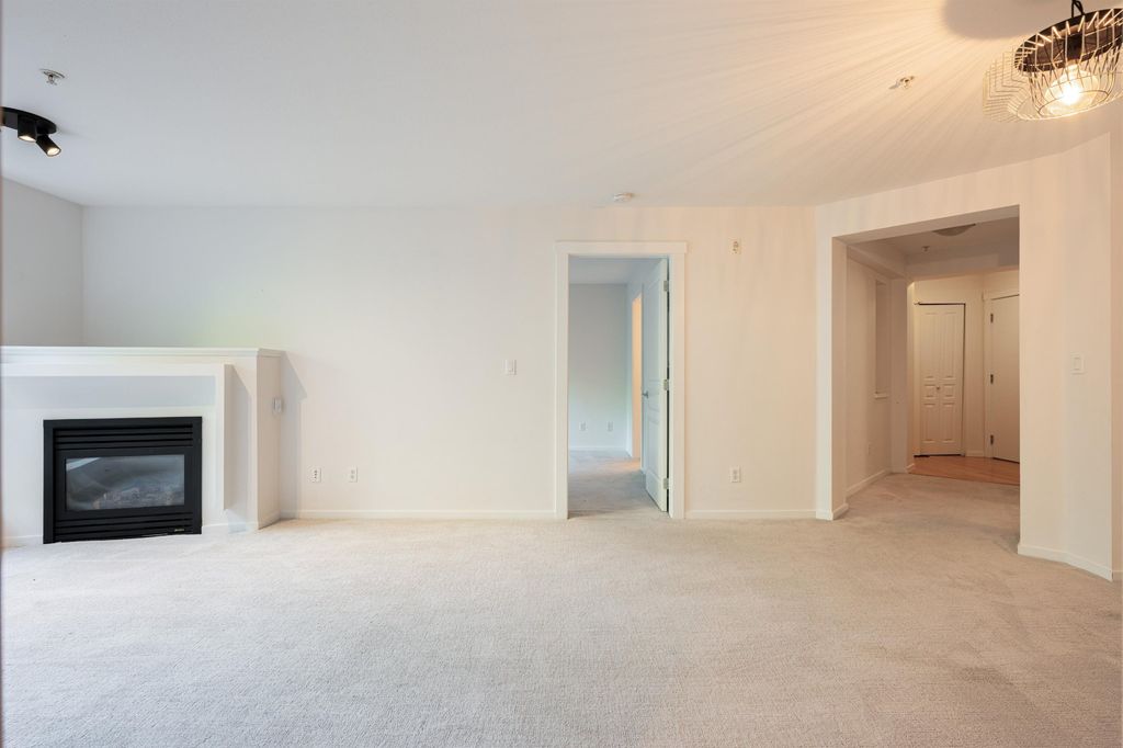 listing image 1109530898147180237
