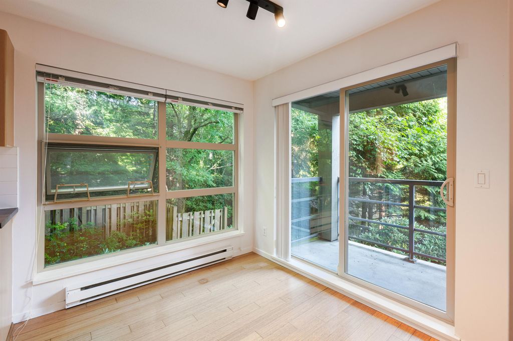 listing image 1102721960535008159