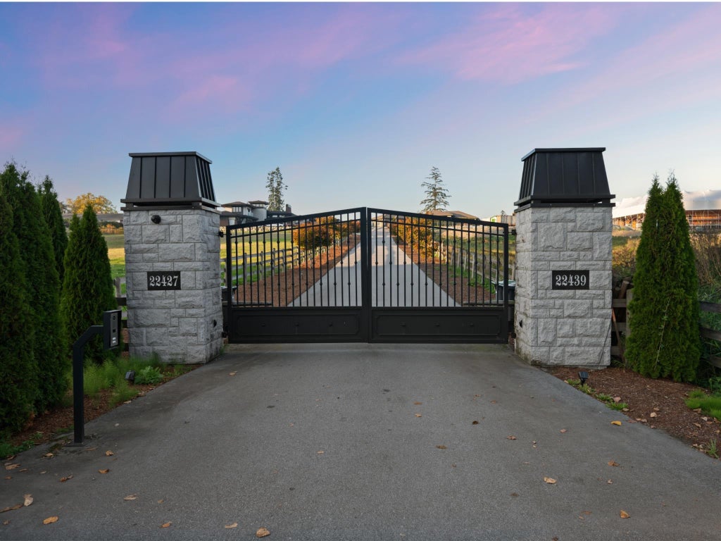Photo of 22439 96 Avenue, Langley, BC V1M 3T6 (MLS # R3175492)