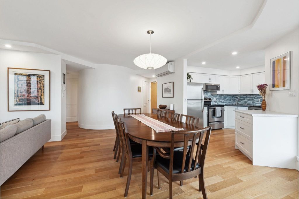listing image 1101546912511681224