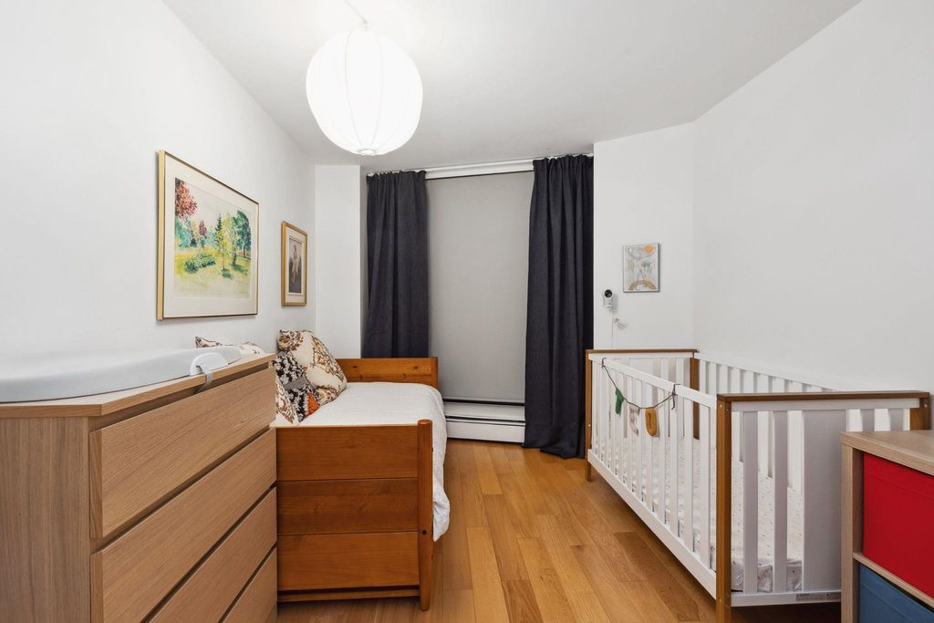 listing image 1109777889359345844