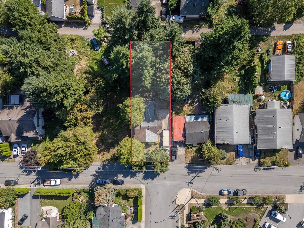 Photo of 2594 Campbell Avenue, Abbotsford, BC V2S 4A4 (MLS # R3049924)