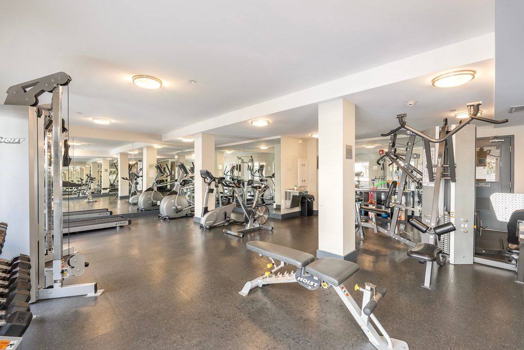 listing image 1109394668977302226