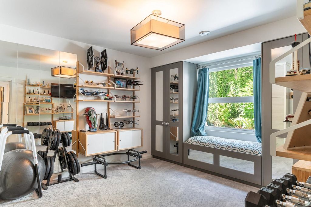 listing image 1107731674305978196