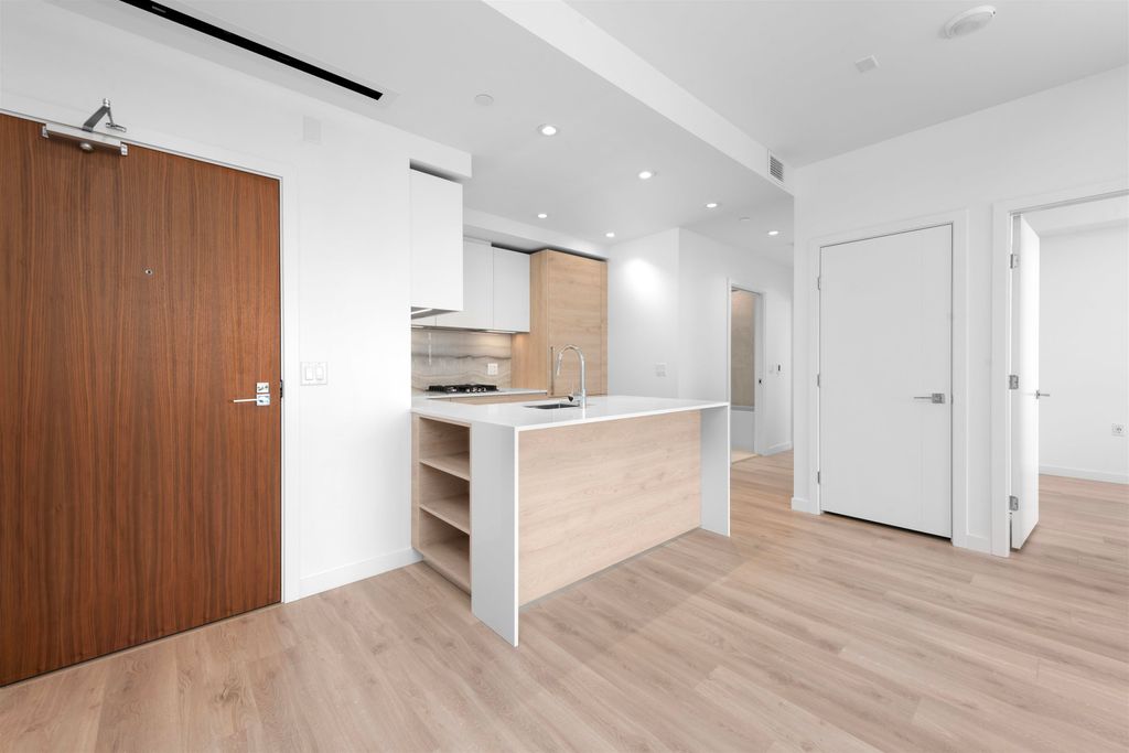 listing image 1109947029471633351