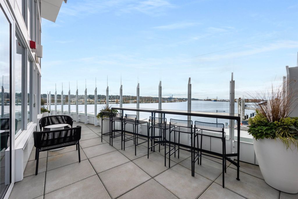 listing image 1105183494435767229