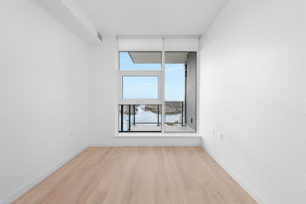 listing image 1109507915243321348