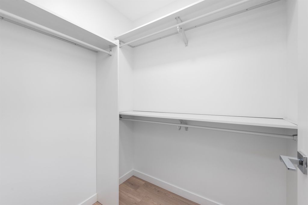 listing image 1107539706906356063