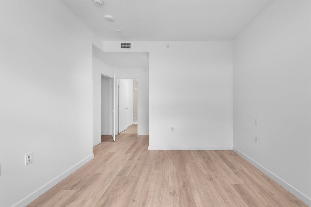 listing image 1108400690654168499