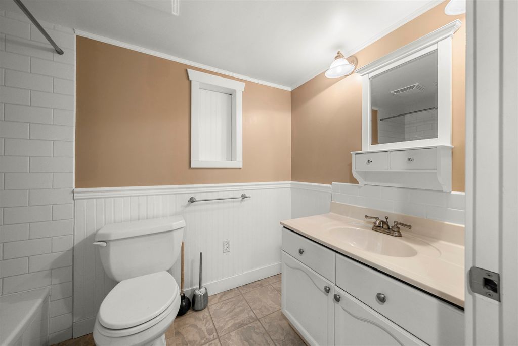 listing image 1109191773791576476