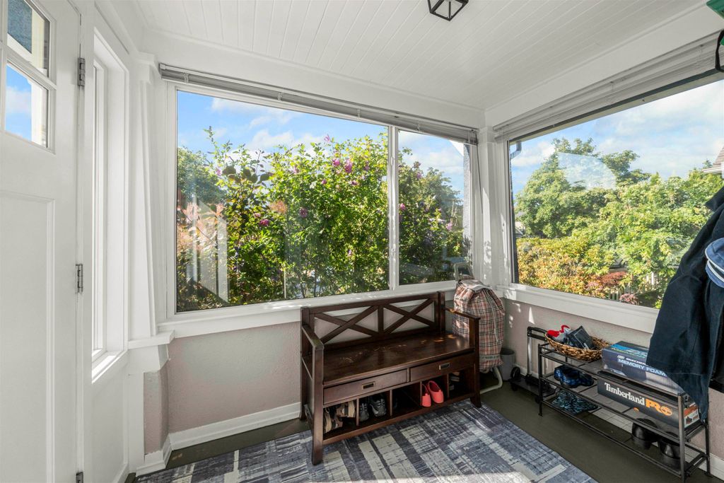 listing image 1103520575380786297