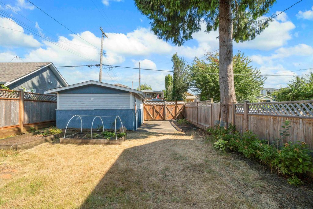 listing image 1108350220979915727