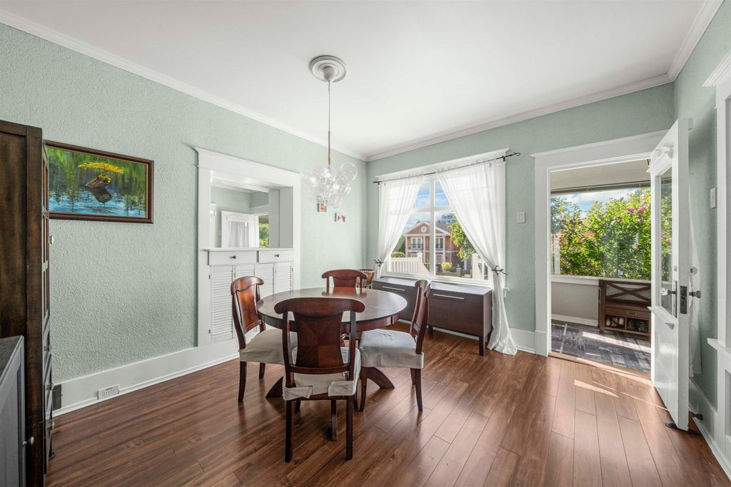 listing image 1100014037637031822