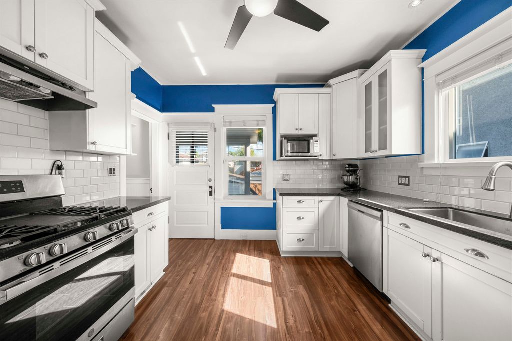 listing image 1103622363422404594