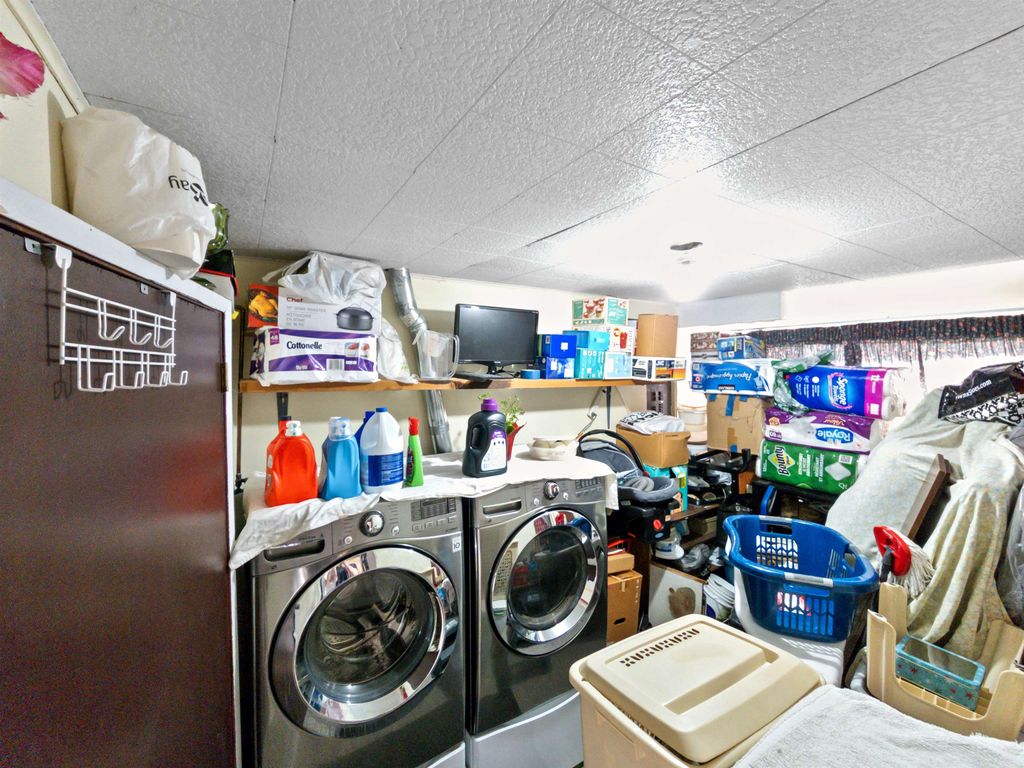 listing image 1102018506063326452