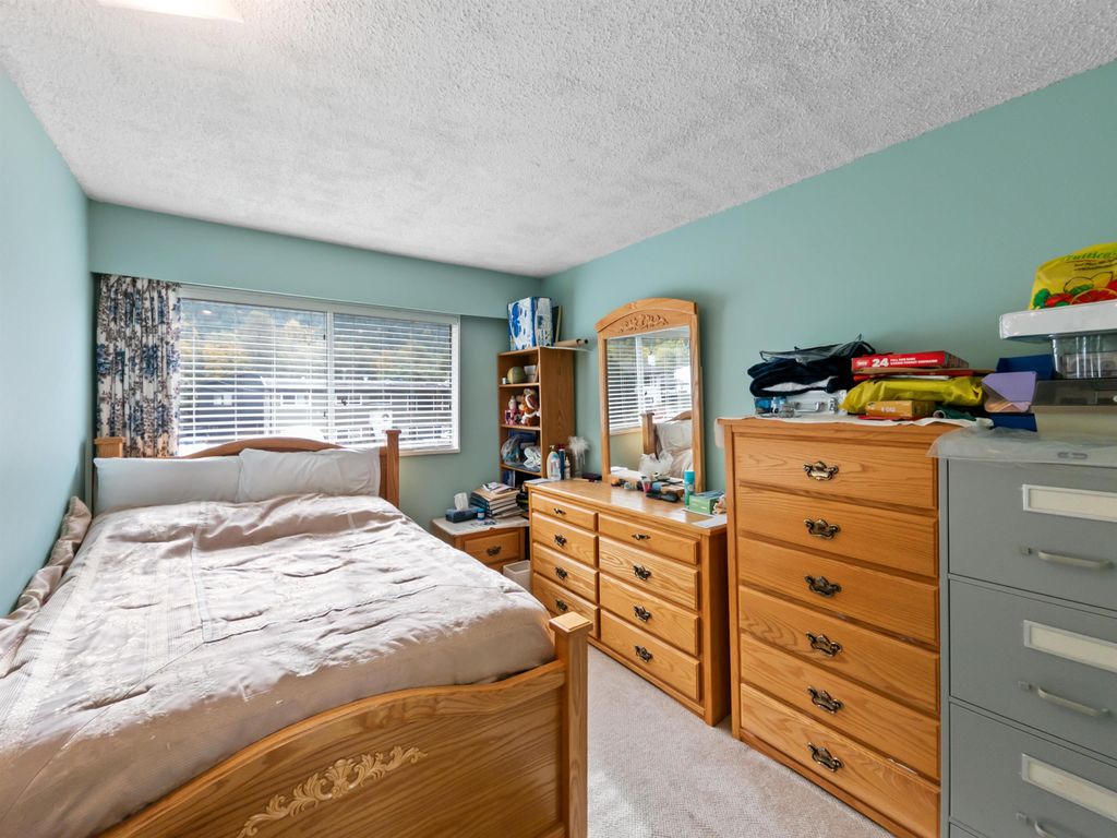 listing image 1103371756281495318