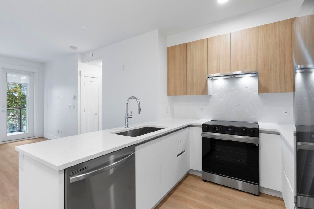 listing image 1105761000284608414