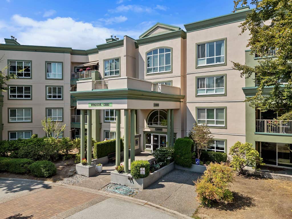 Photo of 13880 70 Avenue #324, Surrey, BC V3W 0T3 (MLS # R3156301)