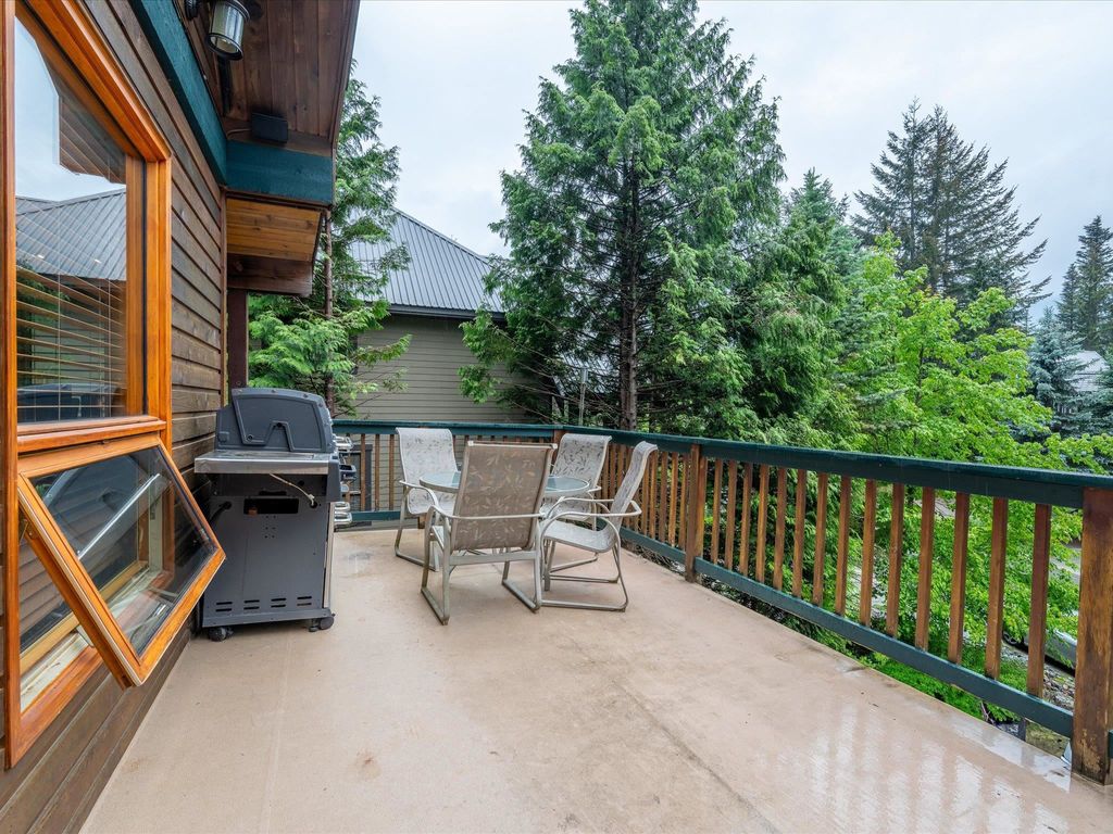 listing image 1108151710653227520