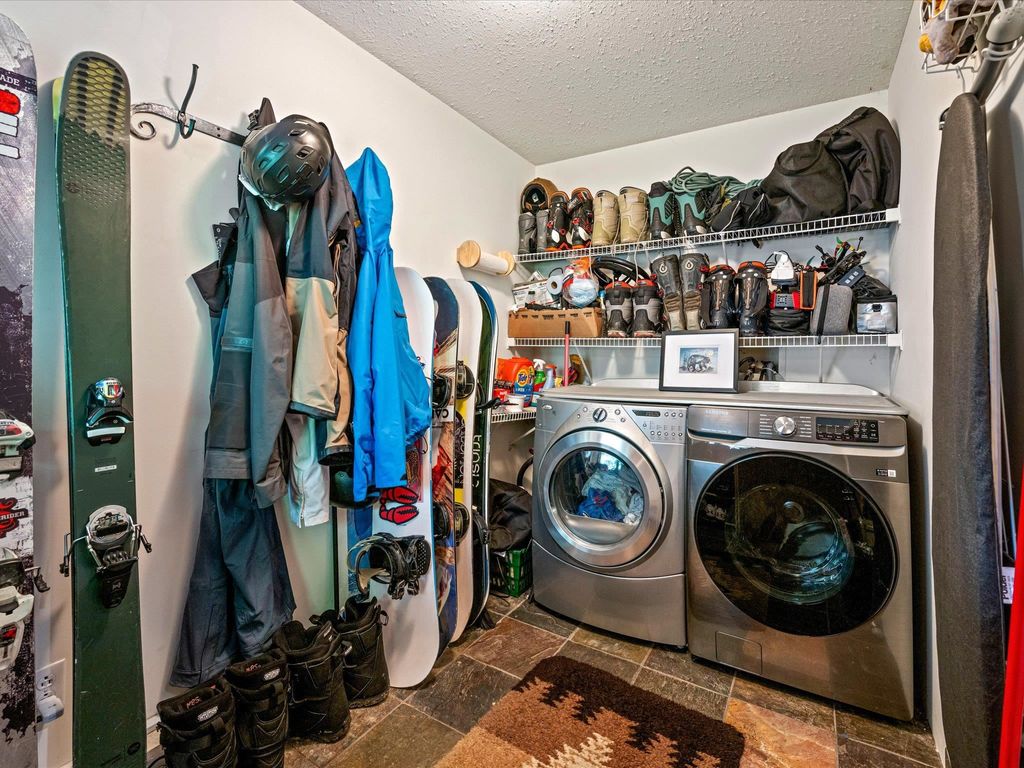 listing image 1108137605150384749