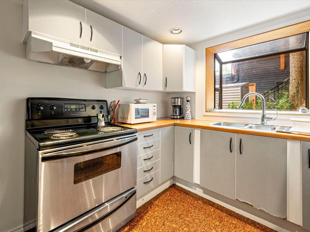 listing image 1104513963415548262