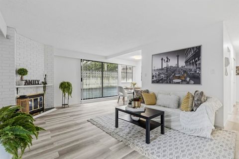 425 Ash Street 104 New Westminster BC V3M 3N2