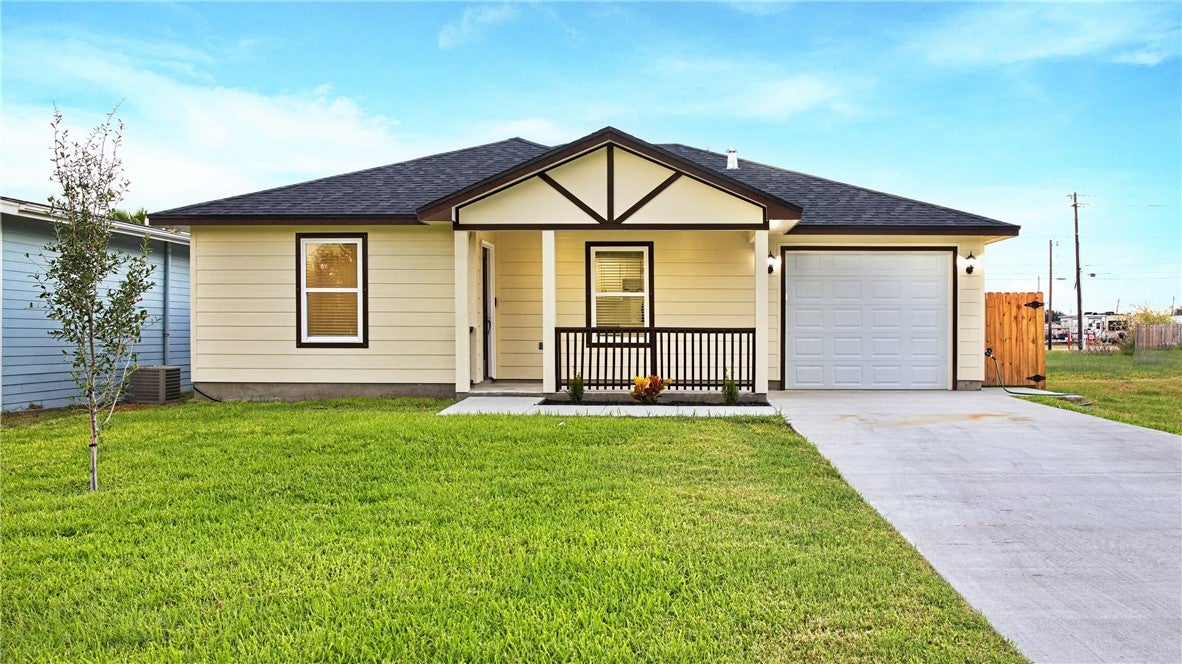 1402 Marine Drive