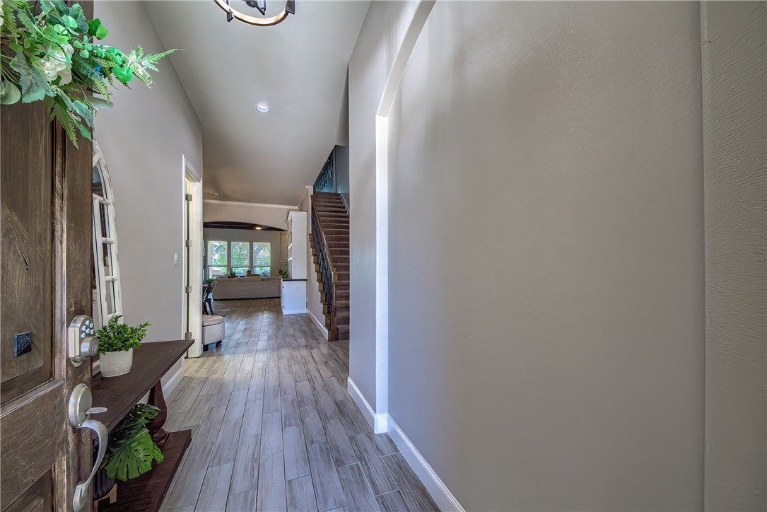 11614 Evan Cypress