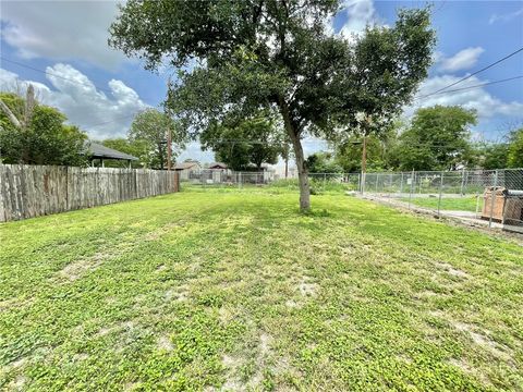 A home in Robstown