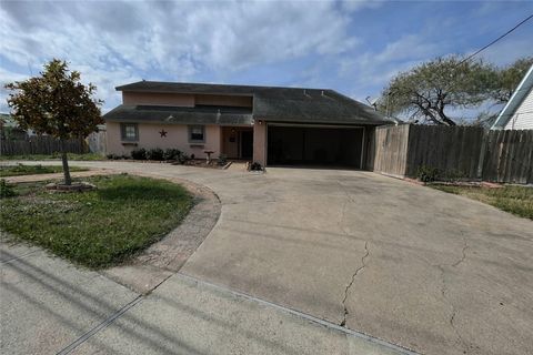 Photo of 1013 Nile Drive, Corpus Christi, TX 78412 (MLS # 472171)