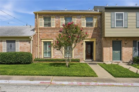 Photo of 29 Townhouse Lane, Corpus Christi, TX 78412 (MLS # 477887)