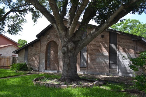 Photo of 5010 Maylands Drive, Corpus Christi, TX 78413 (MLS # 478393)