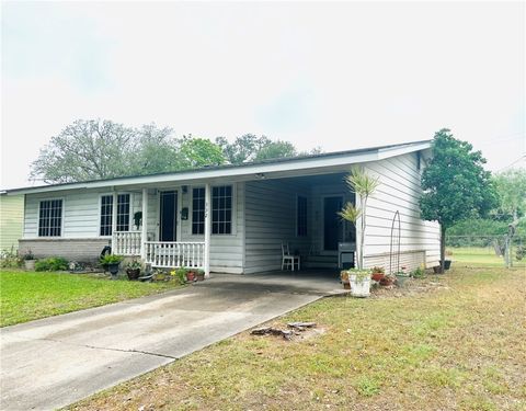 A home in Sinton