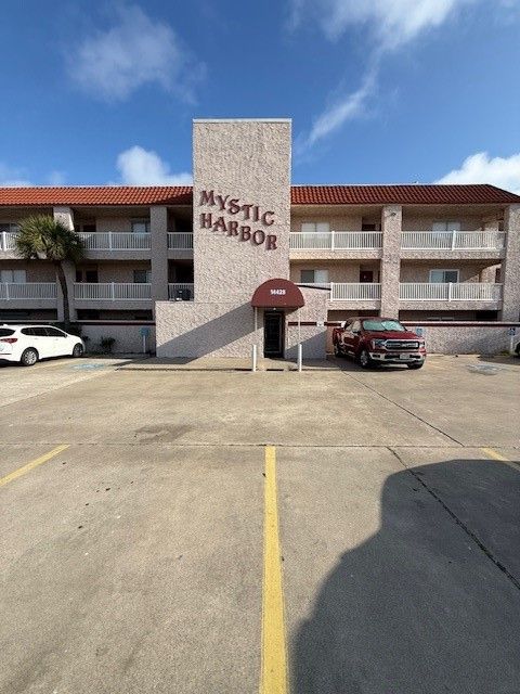 Photo of 14428 Compass #210 Street, Corpus Christi, TX 78418 (MLS # 473852)