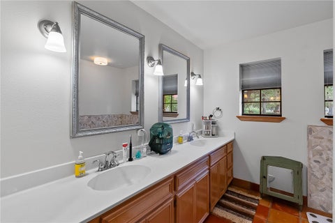 Tiny photo for 555 Silver Creek, Sinton, TX 78387 (MLS # 482283)