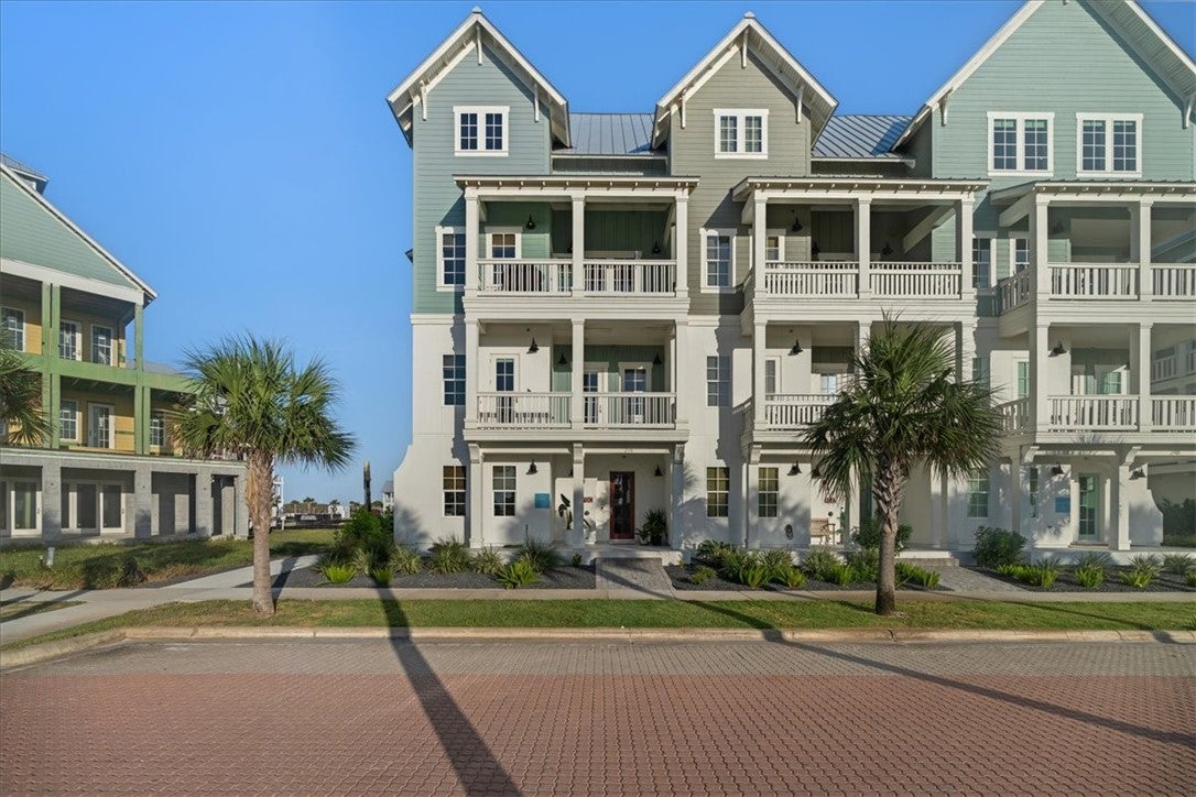 244 Sunrise Avenue