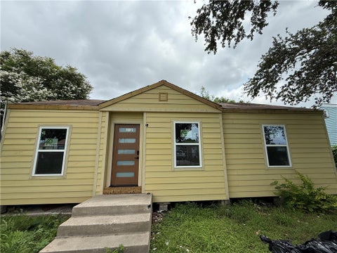 Photo of 1732 Robin Drive, Corpus Christi, TX 78415 (MLS # 478228)
