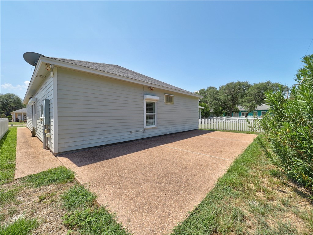 Rockport, Texas 78352, United States, 3 Bedrooms Bedrooms, ,2 BathroomsBathrooms,Residential,Active,210980