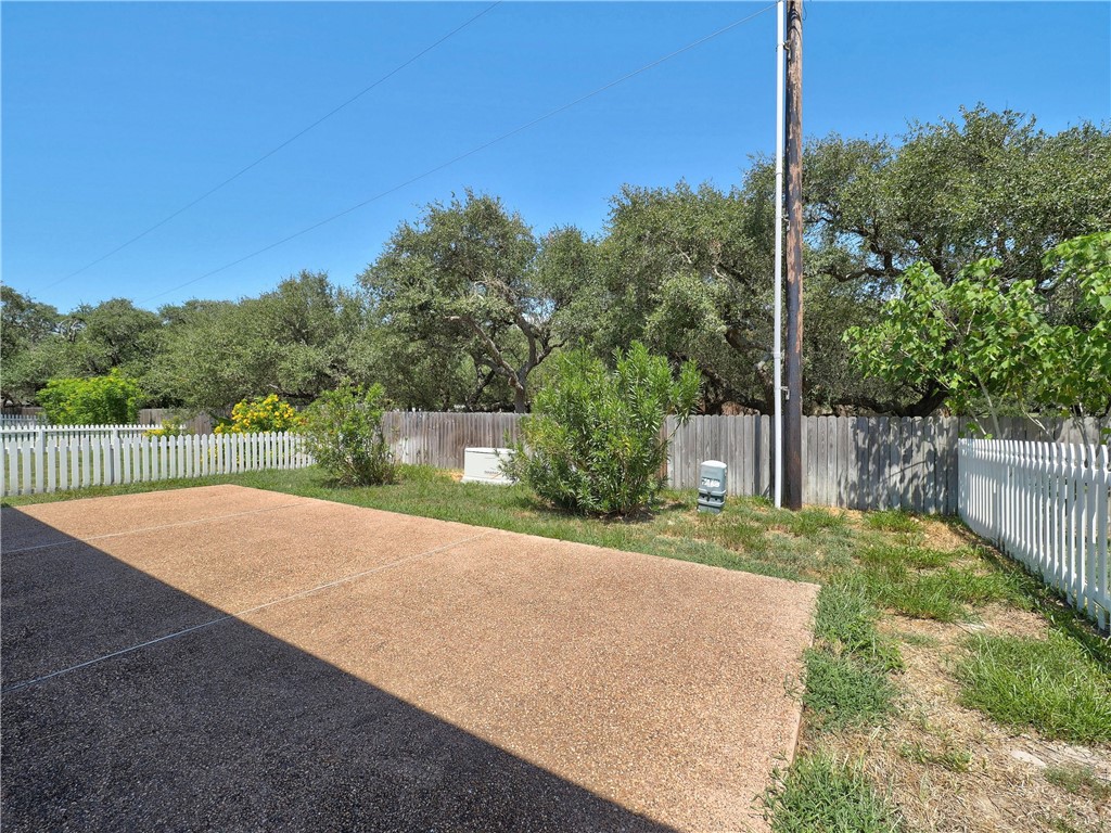 Rockport, Texas 78352, United States, 3 Bedrooms Bedrooms, ,2 BathroomsBathrooms,Residential,Active,210980