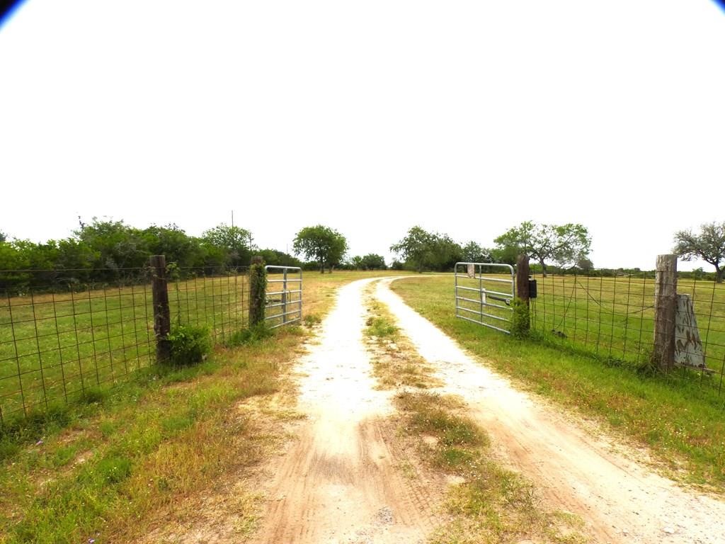View Beeville, TX 78102 land