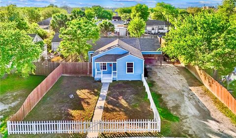 Photo of 1225 Logan Avenue, Corpus Christi, TX 78404 (MLS # 473829)