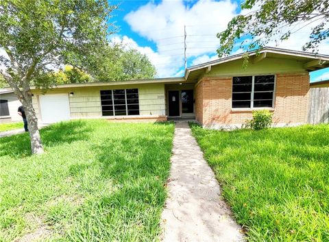 Photo of 4534 Galway Drive, Corpus Christi, TX 78413 (MLS # 474328)