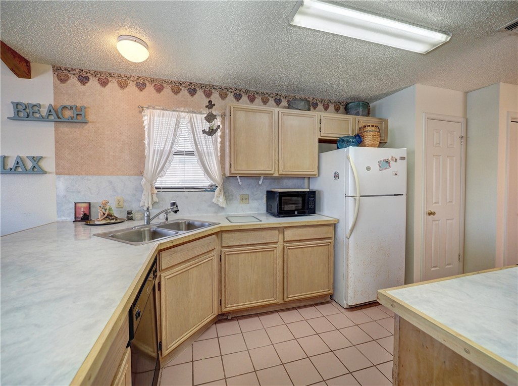 Corpus Christi, Texas 78418, United States, 3 Bedrooms Bedrooms, ,2 BathroomsBathrooms,Residential,Active,187975