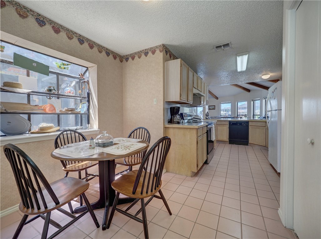 Corpus Christi, Texas 78418, United States, 3 Bedrooms Bedrooms, ,2 BathroomsBathrooms,Residential,Active,187975