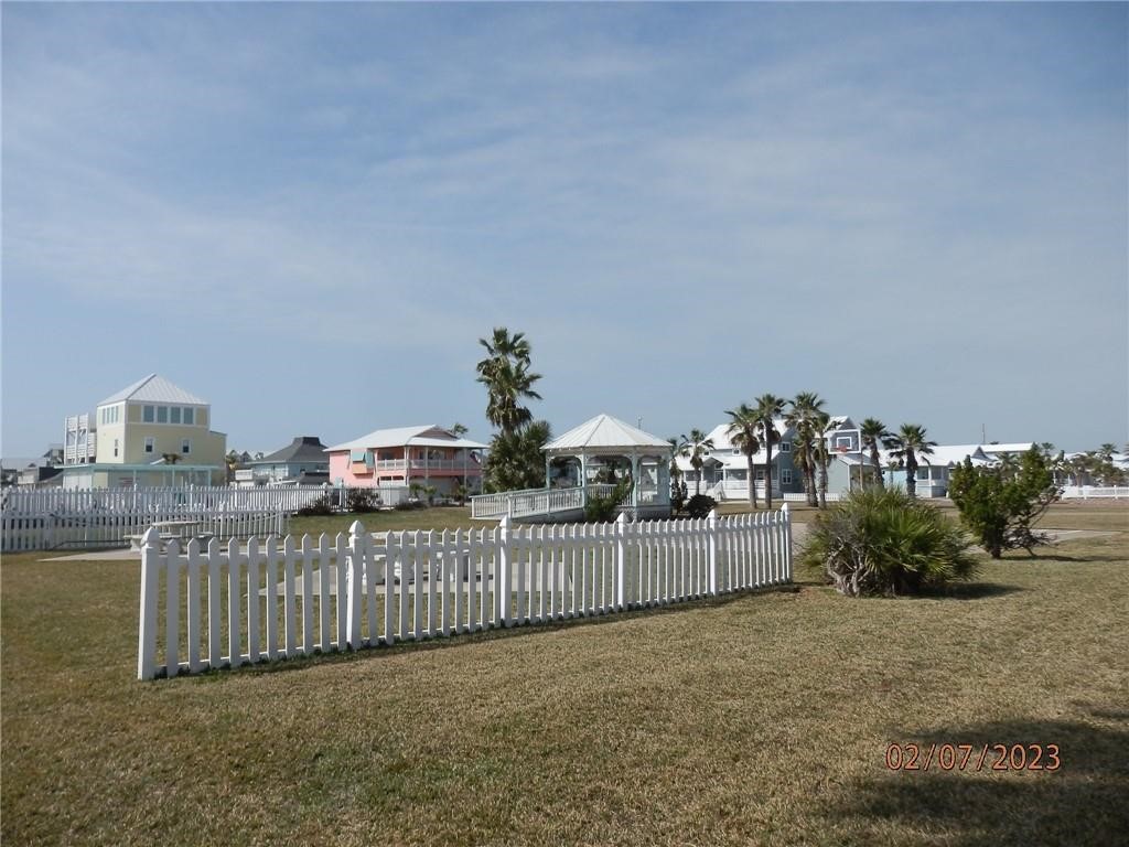 Port Aransas, Texas 78373, United States, 4 Bedrooms Bedrooms, ,3 BathroomsBathrooms,Residential,Active,88784