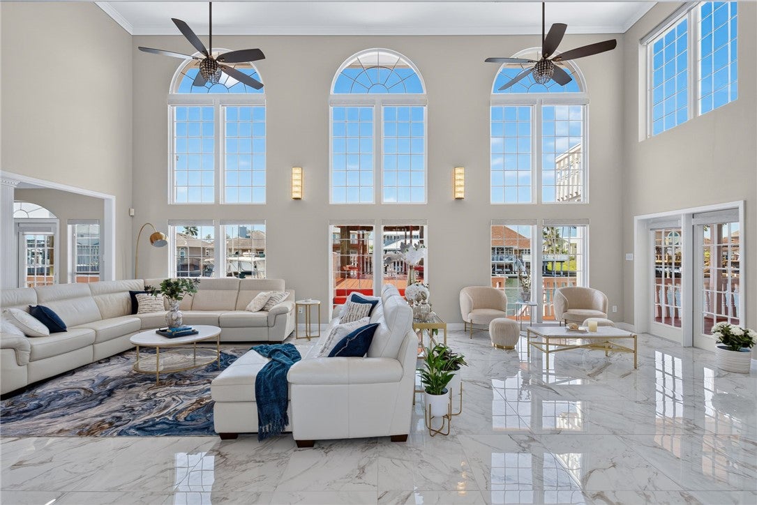 13533 PESETA Court